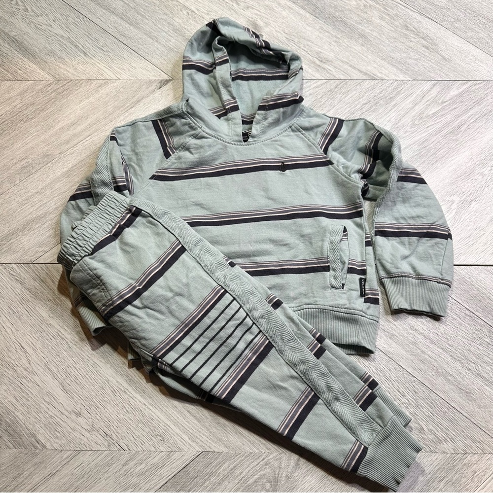 💥 5/$75 - Volcom Toddler Hoodie and Jogger Set